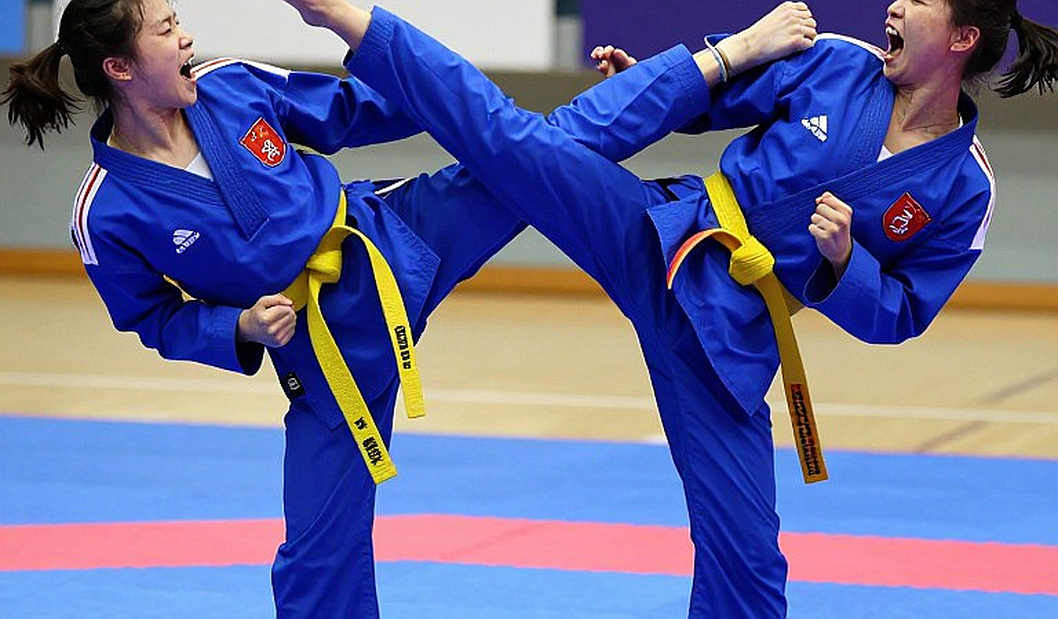 Asiad 20: Cú quét 5-0 của kata đồng đội nữ và khoảng trống dữ liệu đáng sợ hơn mọi lá cờ