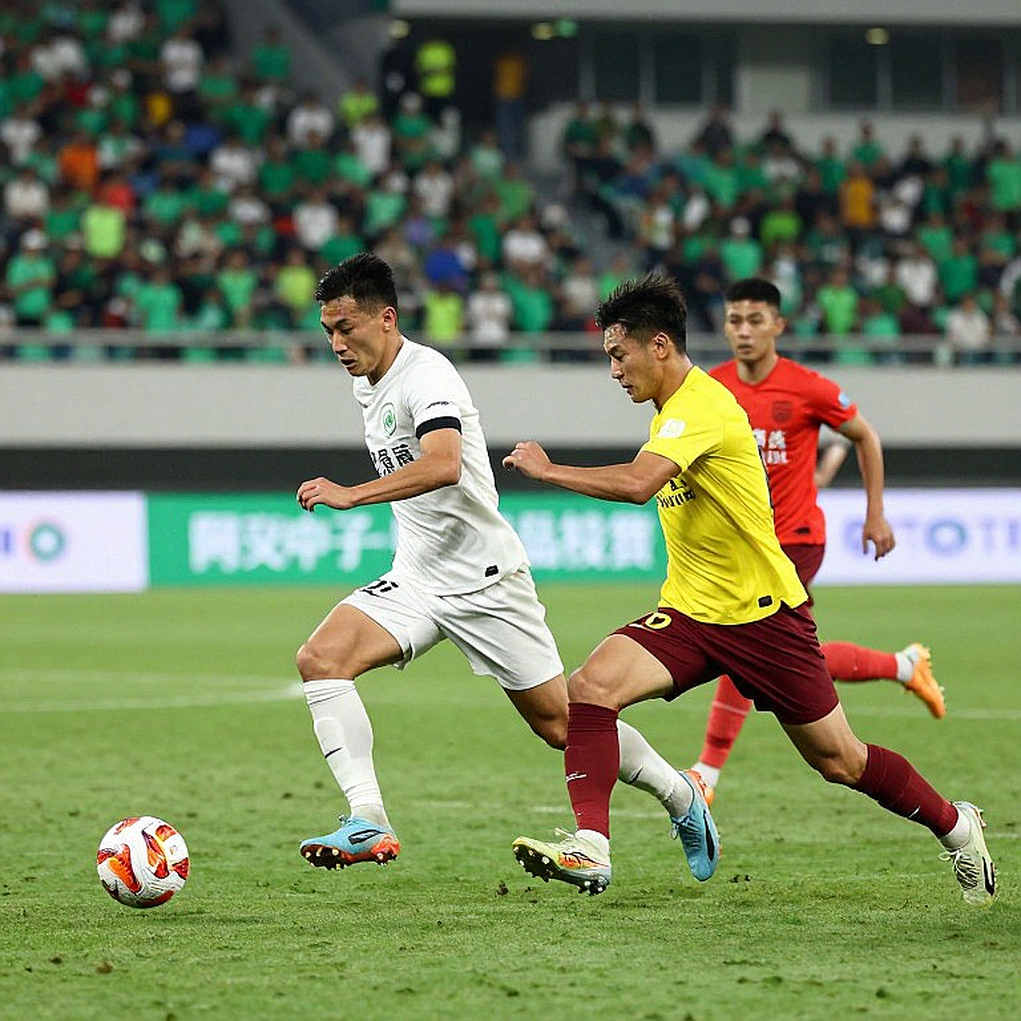 Nhịp đập V.League: Khi dòng chảy xuất ngoại định hình lại bản sắc bóng đá Việt