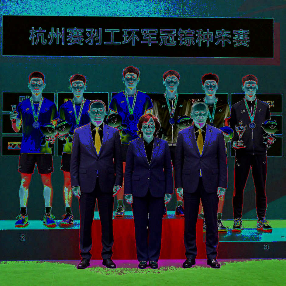 Nguyễn Tiến Minh 43 tuổi vẫn xuất sắc vượt qua vòng loại Vietnam Open 2026: Chiến thắng của kinh nghiệm hay sự bất ổn của đàn em? Nguyễn Tiến Minh 43 tuổi vẫn xuất sắc vượt qua vòng loại Vietnam Open 2026: Chiến thắng của kinh nghiệm hay sự bất ổn của đàn em?