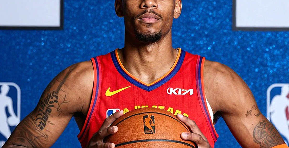 Max Strus bảo Robinson 'ngang Curry': Lời khen phòng thay đồ hay sự thật về không gian tấn công?