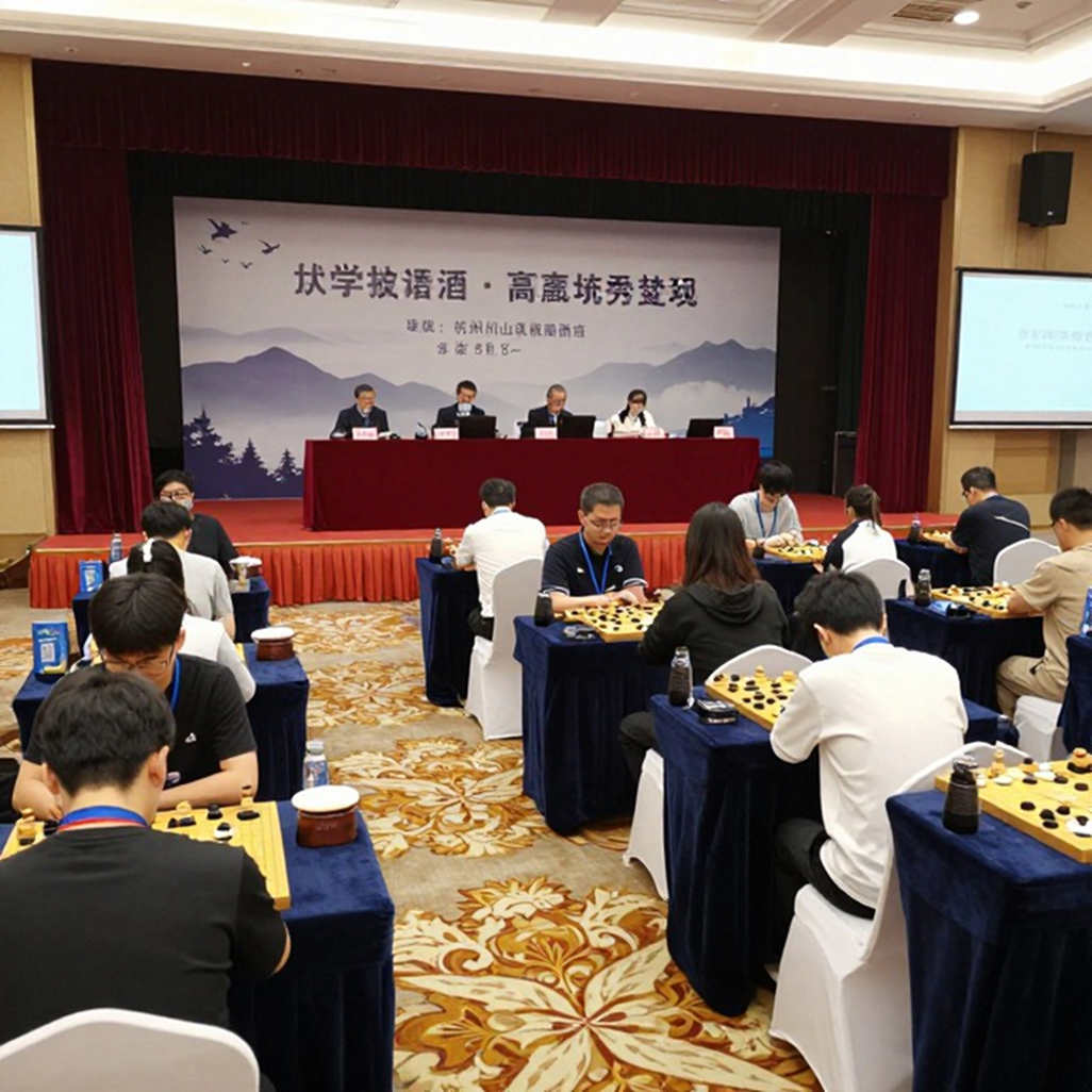 Gukesh và Sindarov: Carlsen chỉ ra kẻ yếu thế nhưng lại là người có trần cao hơn Gukesh và Sindarov: Carlsen chỉ ra kẻ yếu thế nhưng lại là người có trần cao hơn